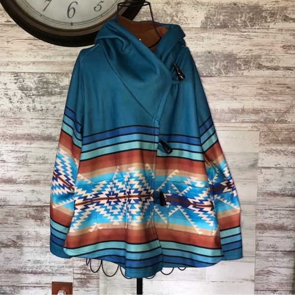 COPY - Yellowstone Season 3 Very soft Beth Dutton Blue Hooded Coat Poncho J.C f… - Picture 2 of 4